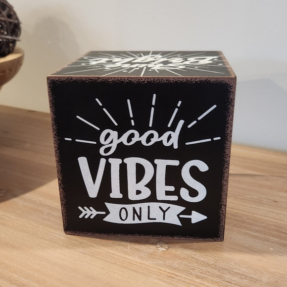🖤 Black & White Decorative Cube – Positive Sayings “Dream Big” 4.75” - Picture 4 of 5